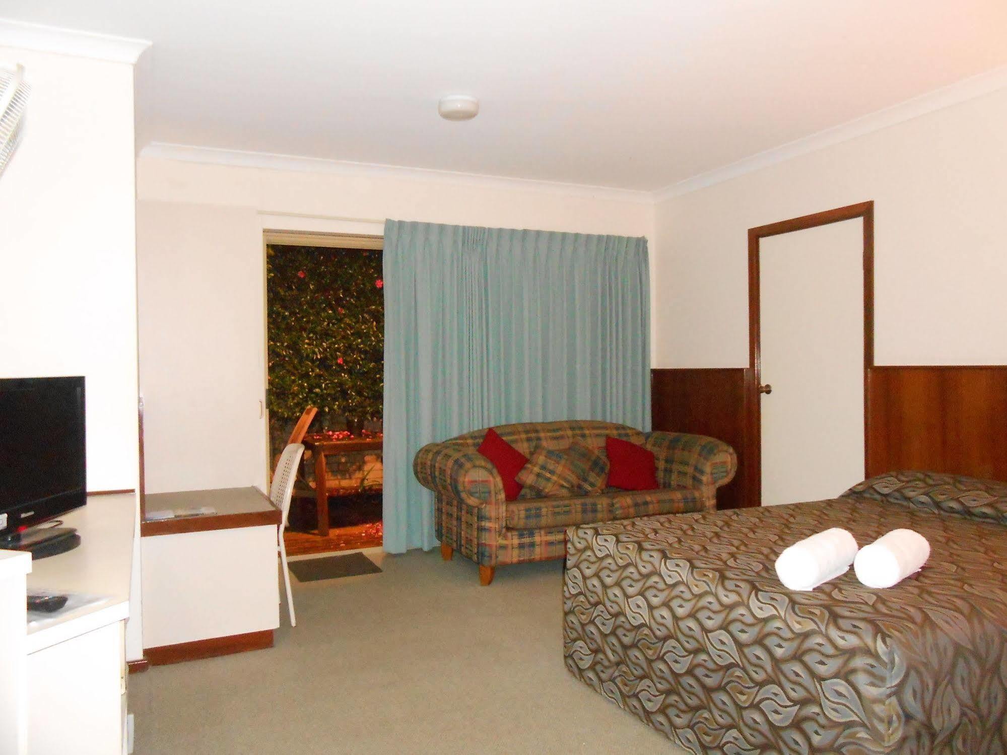 Augusta'S Georgiana Molloy Motel Екстер'єр фото